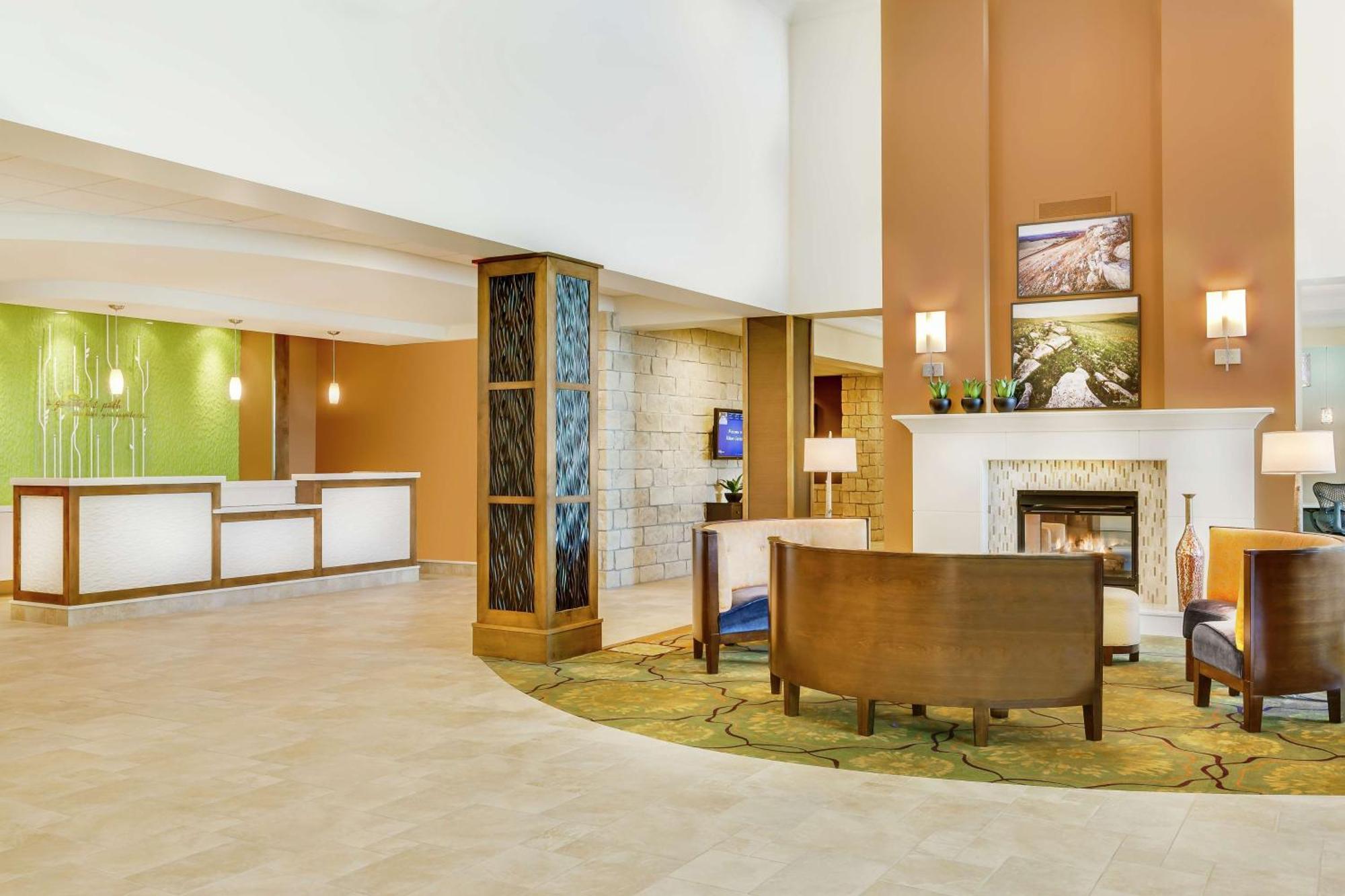 Hilton Garden Inn Manhattan Kansas Exterior photo